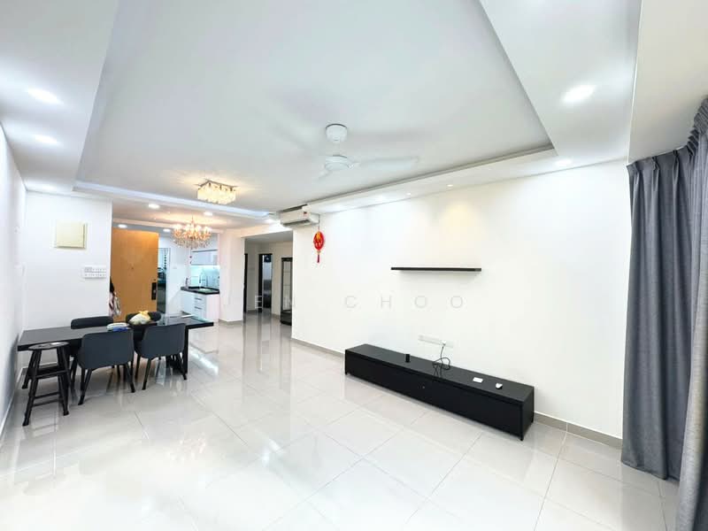 Kondominium untuk Dijual di All Seasons Park - Jen Choo - Living Room - PropertyGuru.com.my