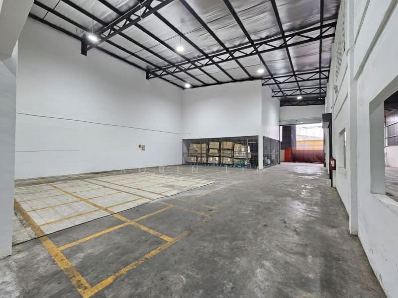 Semi-D Factory for Rent in Taman Perindustrian Desa Plentong (Masai) - Robin Lim - Interior - PropertyGuru.com.my