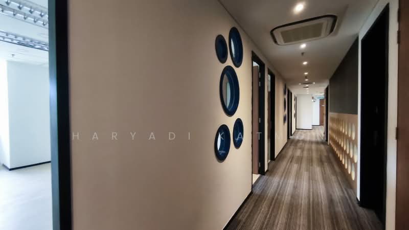 Office for Rent in Taman Tun Dr Ismail (Kuala Lumpur) - Haryadi Katmon - Corridor - PropertyGuru.com.my