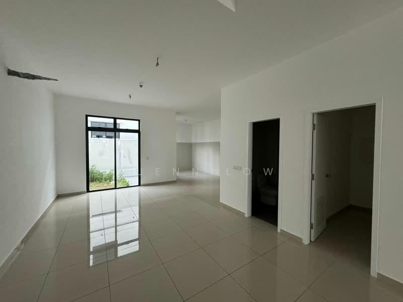 Cluster House for Sale in Eco Botanic (Iskandar Puteri (Nusajaya)) - Suenn Low - Living Room - PropertyGuru.com.my