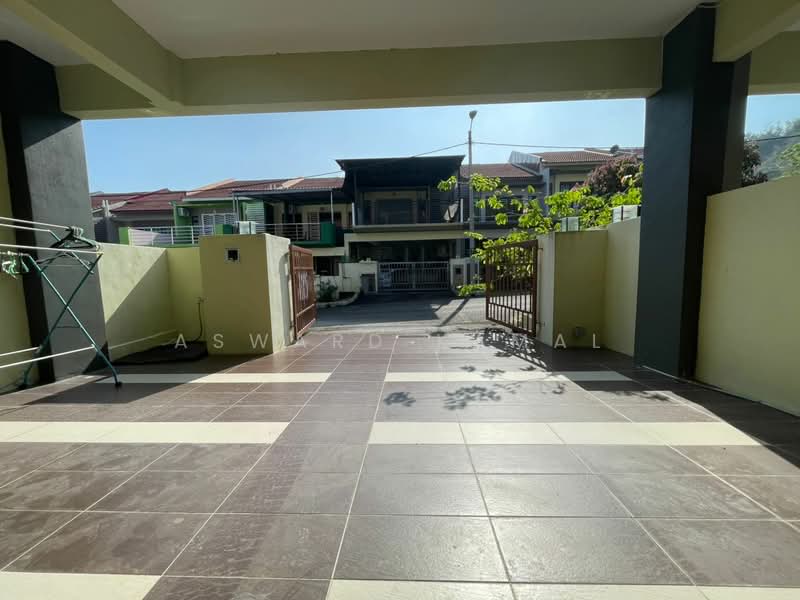 Rumah Teres 2 Tingkat untuk Dijual di Taman Nusa Intan (Senawang) - Asward Kamal - Exterior - PropertyGuru.com.my
