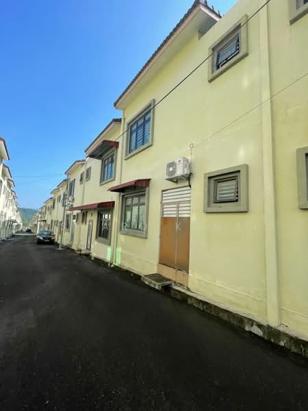 Rumah Teres 2 Tingkat untuk Dijual di Taman Nusa Intan (Senawang) - Asward Kamal - Exterior - PropertyGuru.com.my