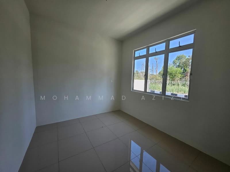 1-storey Terraced House for Sale in Taman Indera Mahkota (Kuantan) - Mohammad Azizi - PropertyGuru.com.my