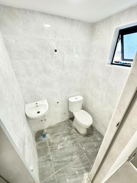 2-storey Terraced House for Sale in Taman Megah Ria (Masai) - May Lee - Bathroom - PropertyGuru.com.my