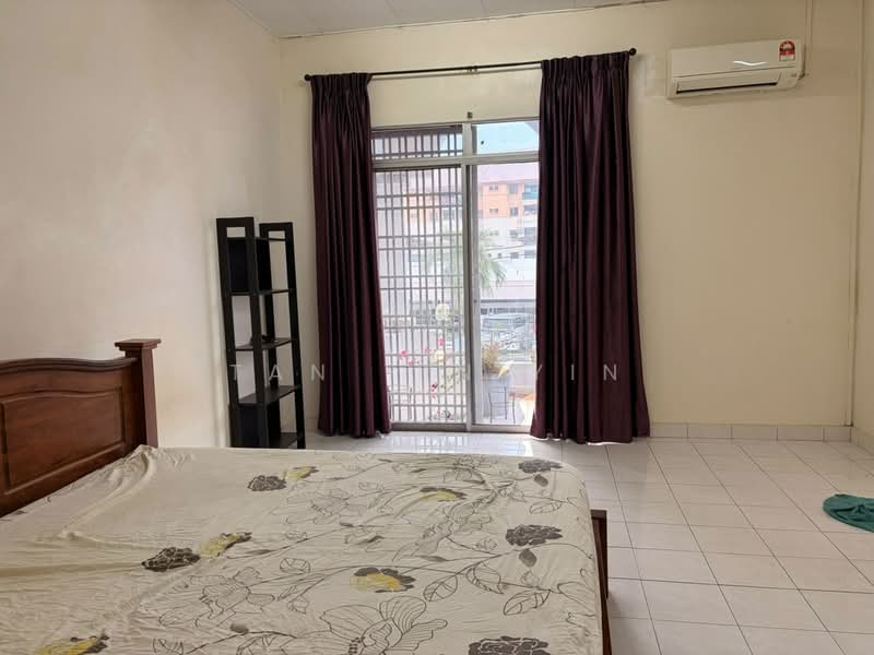 Rumah Teres untuk Dijual di Taman Bayu Perdana (Klang) - Tan Yin Yin - Bedroom - PropertyGuru.com.my
