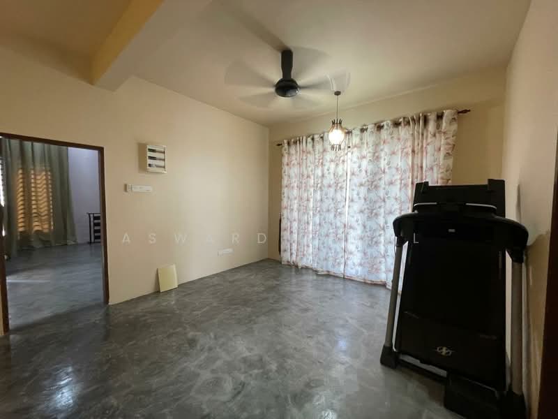 Rumah Berkembar untuk Dijual di Taman Nusa Intan (Senawang) - Asward Kamal - Living Room - PropertyGuru.com.my