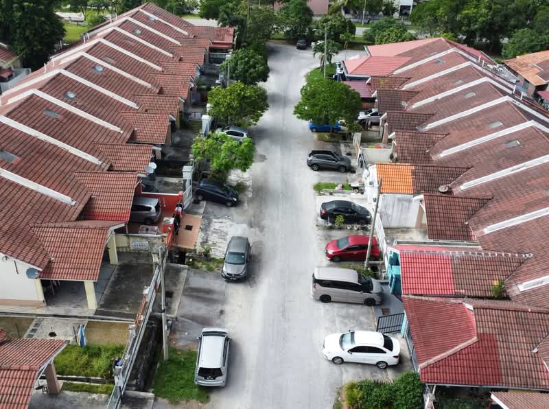 1-storey Terraced House for Sale in Alam Suria (Puncak Alam) - Azmi . - PropertyGuru.com.my