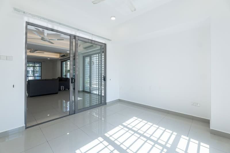 Zero-Lot Bungalow for Sale in Putrajaya (Putrajaya) - BILYA ARIFF - Living Room - PropertyGuru.com.my