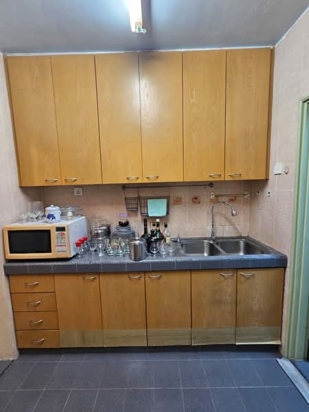 Condominium for Sale at Amadesa Resort Condominium - Chloe Wai - Kitchen - PropertyGuru.com.my