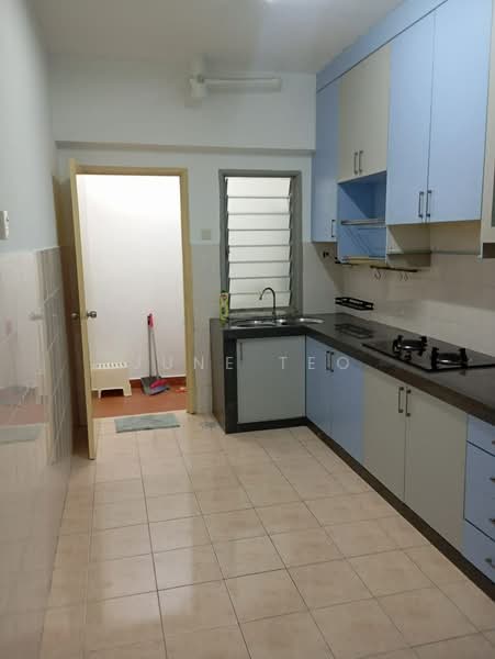 Apartment for Rent at Bayu Puteri 3 - June Teo - Kitchen - PropertyGuru.com.my