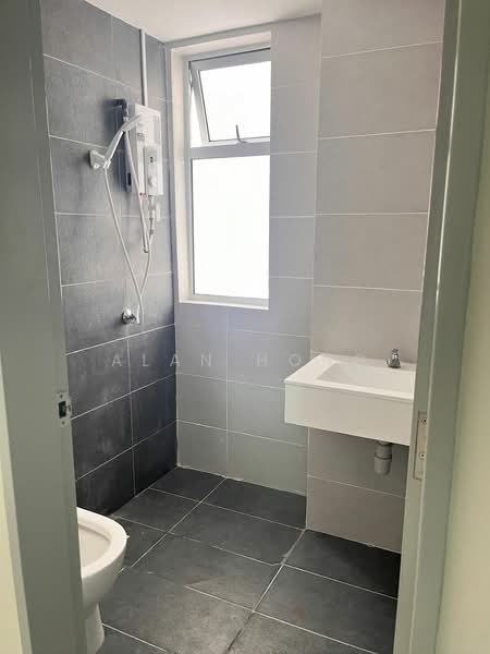 Servis Apartment untuk Disewa di Residensi MH Platinum 2 - Alan Hong - Bathroom - PropertyGuru.com.my