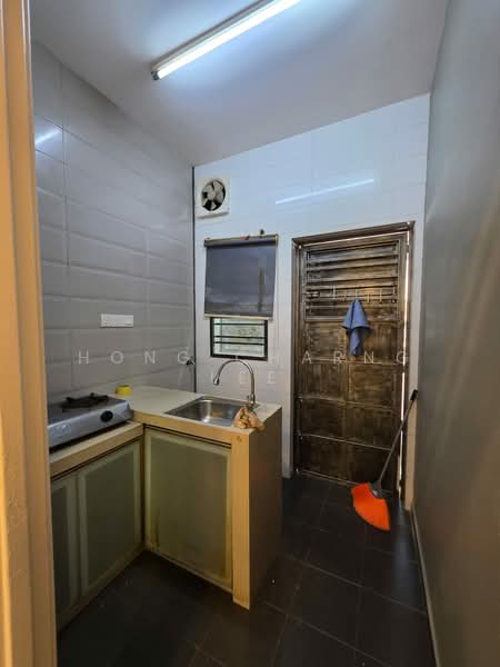Rumah Teres 1 Tingkat untuk Disewa di Johor Bahru (Johor) - Hong Charng Lee - Kitchen - PropertyGuru.com.my