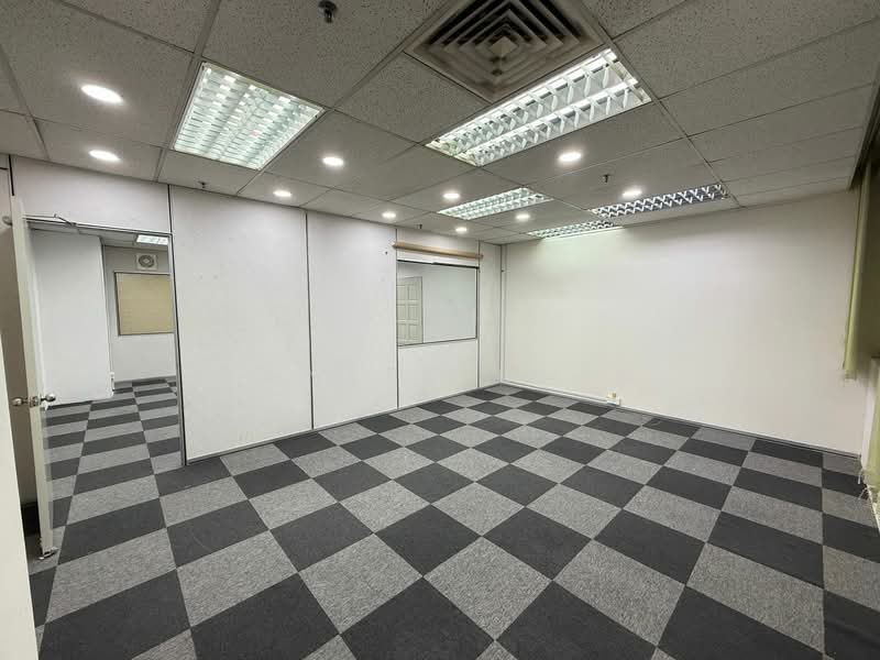 Pejabat untuk Disewa di KLCC (KL City Centre) - Vaness Chin - Interior - PropertyGuru.com.my