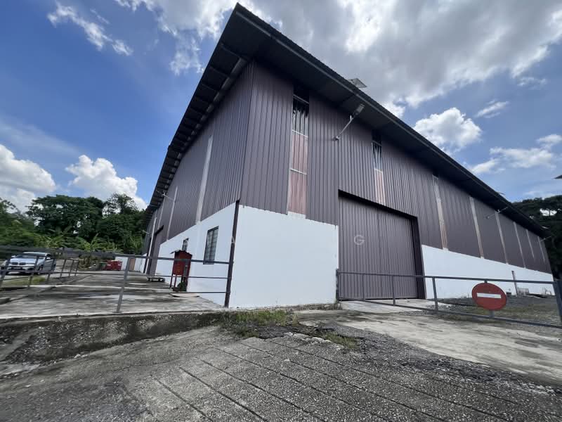 Kilang untuk Disewa di Semenyih (Selangor) - Sia Tung - Exterior - PropertyGuru.com.my