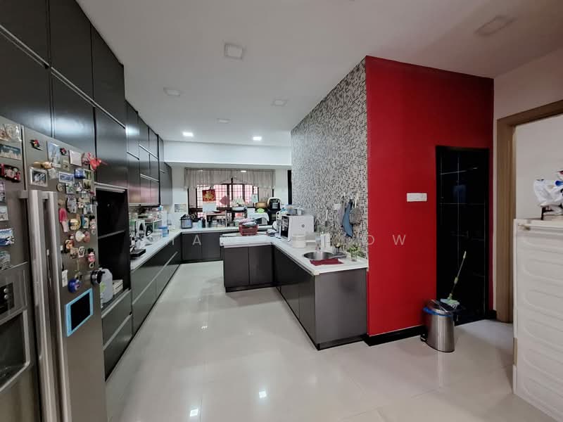 Semi-Detached House for Sale in Taman Aman Sari (Bandar Kinrara) - Shanice Low - Kitchen - PropertyGuru.com.my