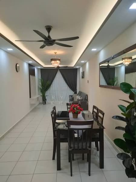 Apartment for Rent at Pangsapuri Seri Utama - Iryani Akhwan - Dining & Living Room - PropertyGuru.com.my