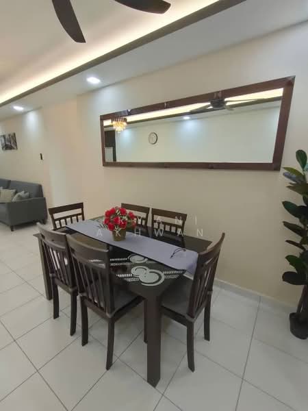 Apartment for Rent at Pangsapuri Seri Utama - Iryani Akhwan - Dining Room - PropertyGuru.com.my