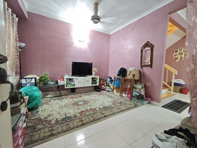 Rumah Teres 2 Tingkat untuk Dijual di Subang Jaya (Selangor) - Syamsul Ilham - Living Room - PropertyGuru.com.my