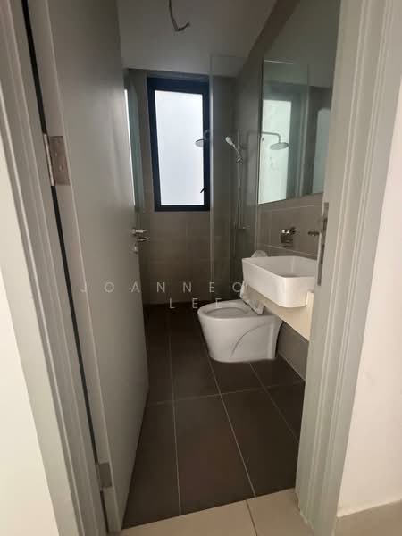 Service Residence for Sale at KL Gateway Premium Residences - Joanneolle Lee - Bathroom - PropertyGuru.com.my