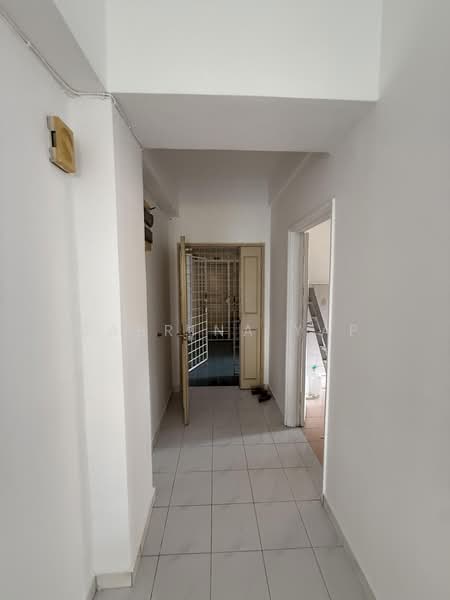 Pangsapuri untuk Disewa di Prima Saujana - Sabrina Yap - Corridor - PropertyGuru.com.my