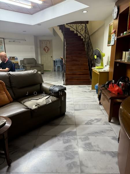 Kondominium untuk Dijual di Regency Condominium - Joanneolle Lee - Living Room - PropertyGuru.com.my