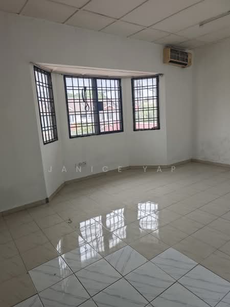 Terraced House for Rent in Bandar Putra Permai (Seri Kembangan) - Janice Yap - Interior - PropertyGuru.com.my