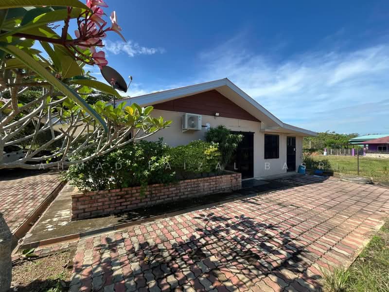 Agricultural Land for Sale in Sungai Petai (Melaka) - Ahmad Faizal Basri - Exterior - PropertyGuru.com.my