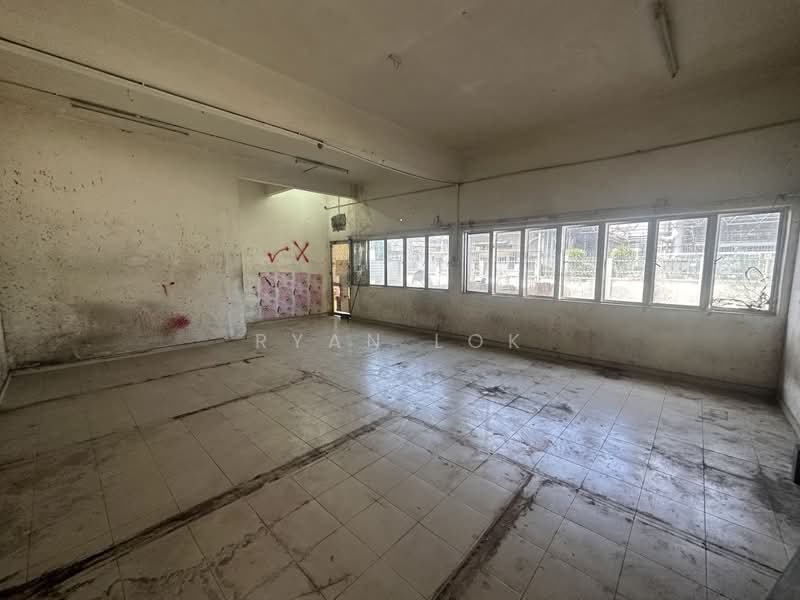 Factory for Rent in Kampung Teluk Mengkuang (Telok Panglima Garang) - Ryan Lok - Interior - PropertyGuru.com.my
