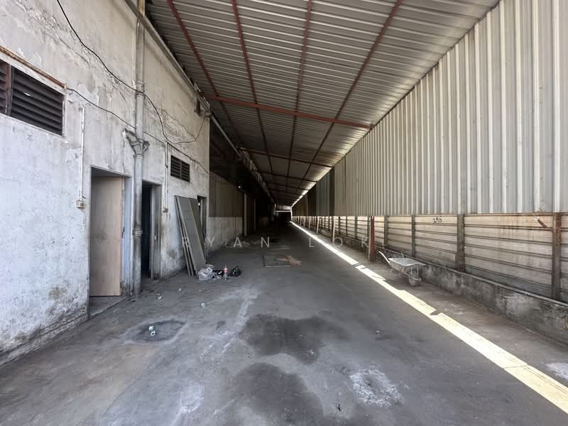 Factory for Rent in Kampung Teluk Mengkuang (Telok Panglima Garang) - Ryan Lok - Exterior - PropertyGuru.com.my