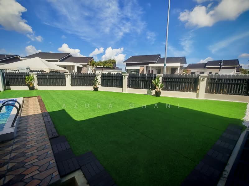 Bungalow for Sale in Kepala Batas (Penang) - Azura Ghani - Garden - PropertyGuru.com.my