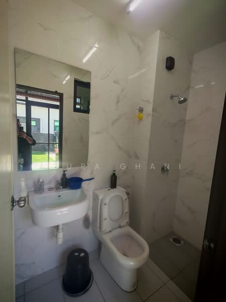 Bungalow for Sale in Kepala Batas (Penang) - Azura Ghani - Bathroom - PropertyGuru.com.my