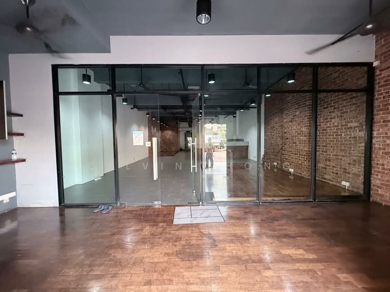 Shop for Rent in Ara Damansara (Selangor) - Calvin Thong - Entrance - PropertyGuru.com.my