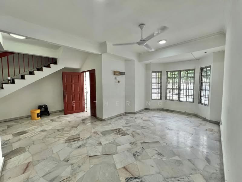 Rumah Teres 2 Tingkat untuk Disewa di Klang (Selangor) - Esther Ng - Living Room - PropertyGuru.com.my