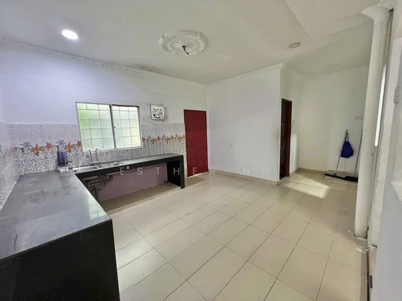 Rumah Teres 2 Tingkat untuk Disewa di Klang (Selangor) - Esther Ng - Kitchen - PropertyGuru.com.my