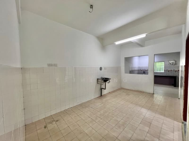 Rumah Teres 2 Tingkat untuk Disewa di Klang (Selangor) - Esther Ng - Kitchen - PropertyGuru.com.my