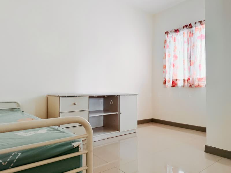 Condominium for Sale at Cameron Towers - Maria Bernadette Tan - Bedroom - PropertyGuru.com.my