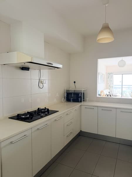 Condominium for Sale at Cameron Towers - Maria Bernadette Tan - Kitchen - PropertyGuru.com.my