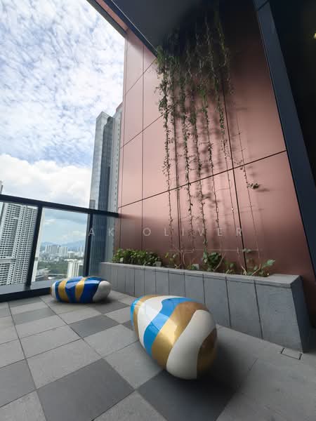 Servis Apartment untuk Dijual di TRX Residences - Mak Oliver - Balcony - PropertyGuru.com.my