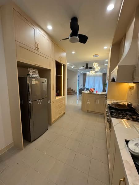 2-storey Terraced House for Rent in Dengkil (Selangor) - Hawa Ibrahim - Kitchen - PropertyGuru.com.my