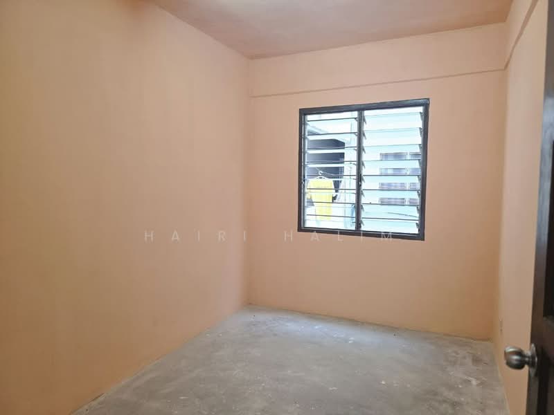 Flat for Sale at Flat PKNS Section 7 - Hairi Halim - PropertyGuru.com.my