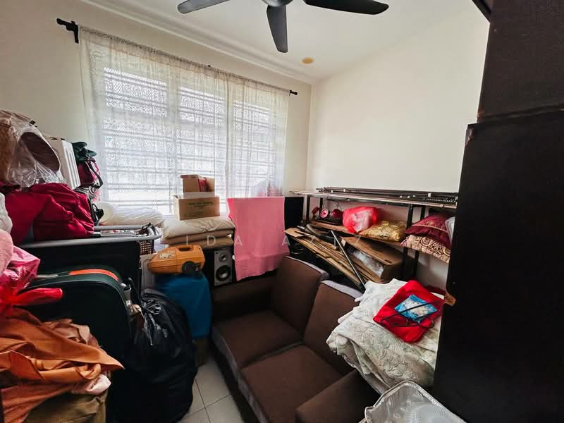 Rumah Teres untuk Dijual di Johor Bahru (Johor) - Ida Aziz - Living Room - PropertyGuru.com.my