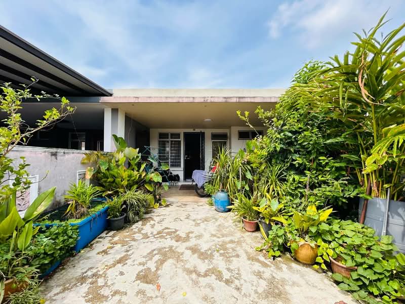 Rumah Teres untuk Dijual di Johor Bahru (Johor) - Ida Aziz - Exterior - PropertyGuru.com.my