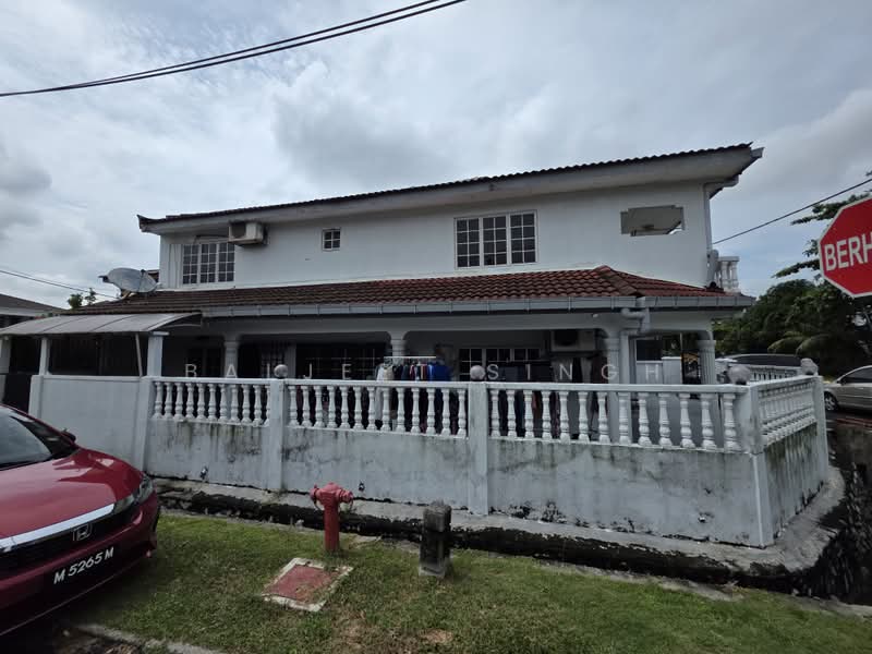 Cluster House for Sale in Shah Alam (Selangor) - Baljeet Singh - Exterior - PropertyGuru.com.my