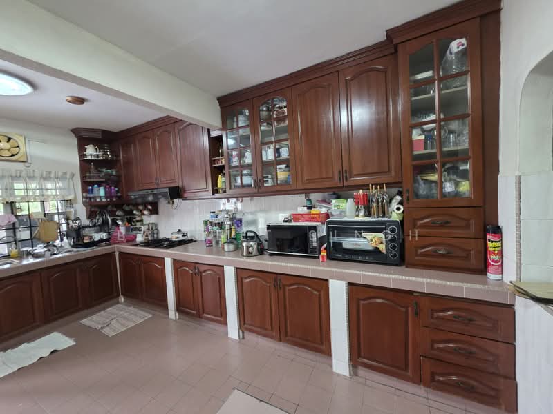 Cluster House for Sale in Shah Alam (Selangor) - Baljeet Singh - Kitchen - PropertyGuru.com.my