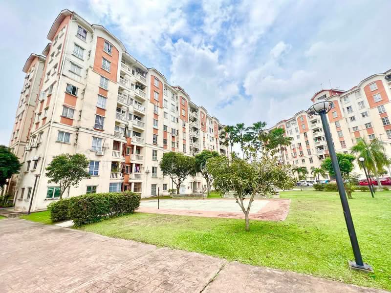 Apartment for Sale at Pangsapuri Danaumas - Hairi Halim - PropertyGuru.com.my
