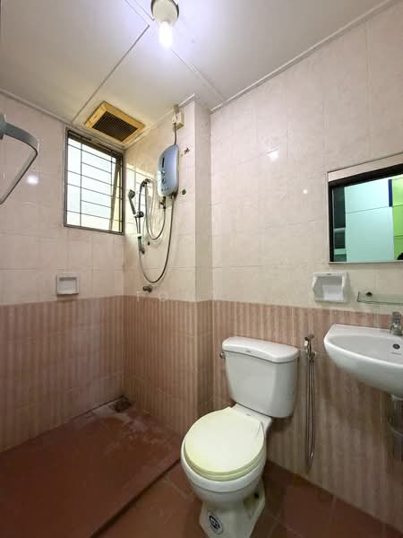Rumah Teres 2 Tingkat untuk Dijual di Bandar Bukit Tinggi 2 (Klang) - Tony . - Bathroom - PropertyGuru.com.my