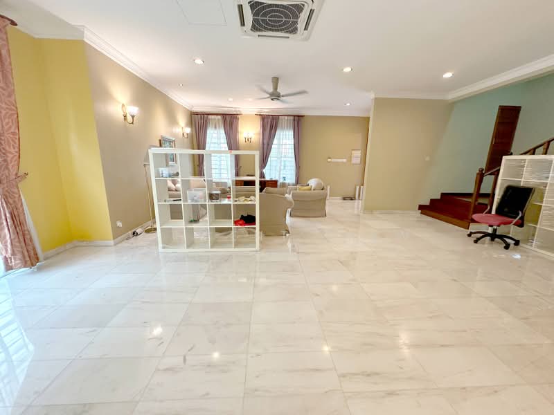 Rumah Berkembar untuk Dijual di Tropicana (Selangor) - Vincent Liaw - Living Room - PropertyGuru.com.my