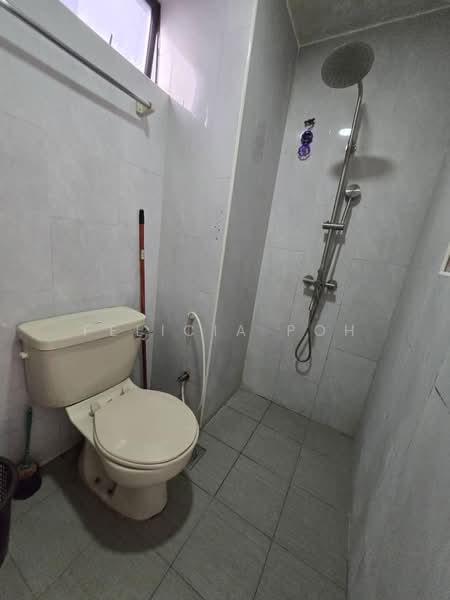 Pangsapuri untuk Disewa di Kempas Apartment - Felicia Poh - Bathroom - PropertyGuru.com.my