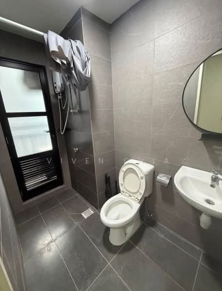 Service Residence for Rent at Majestic Maxim - Viven Chia - Bathroom - PropertyGuru.com.my
