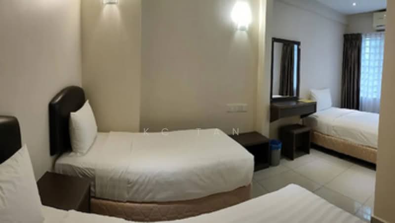 Hotel / Resort untuk Dijual di Bukit Bintang (KL City Centre) - KC Tan - Bedroom - PropertyGuru.com.my